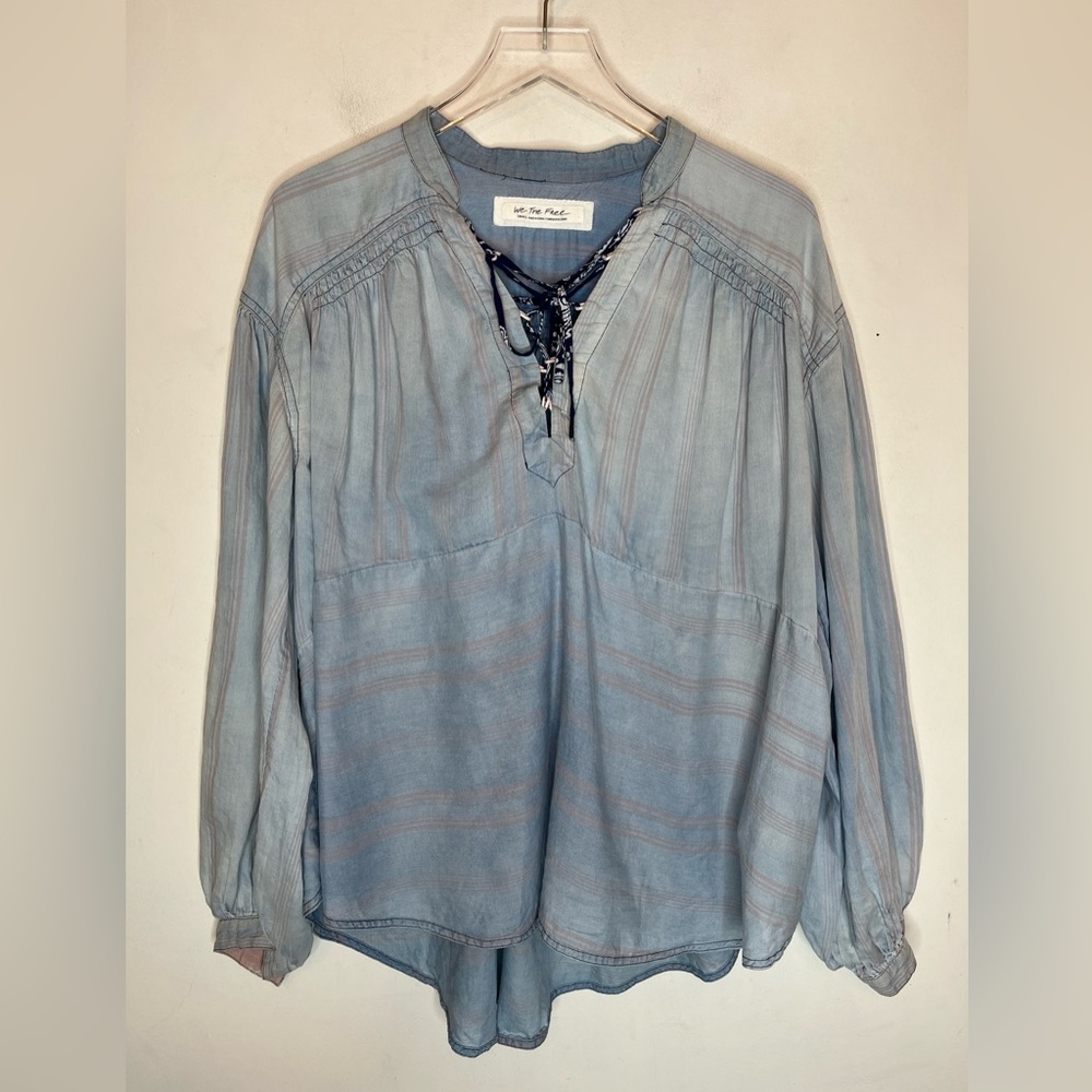 Free People We The Free Lace Up Chambray Top size Small